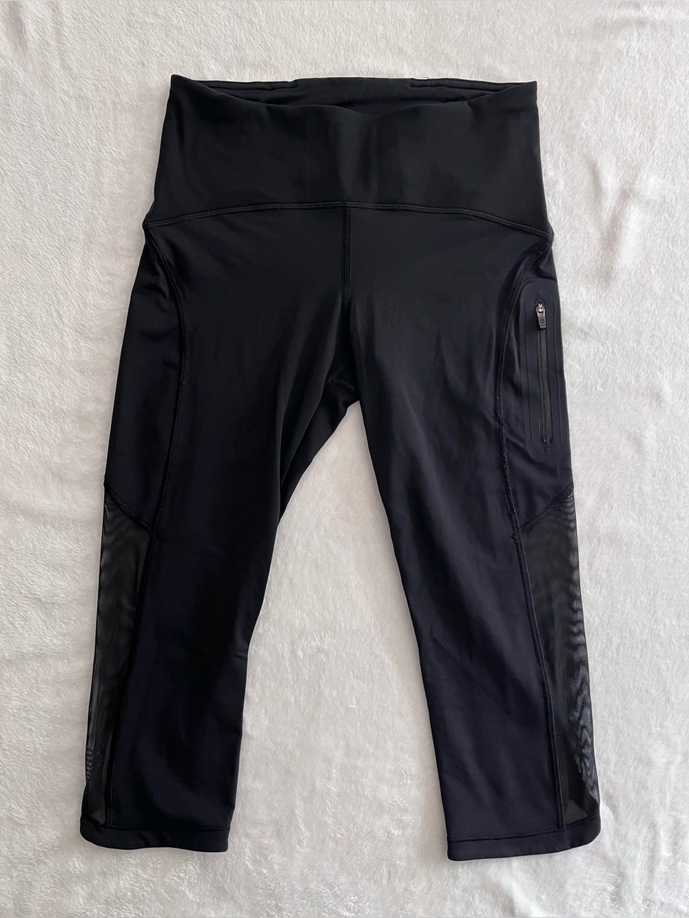 Lululemon Crop leggings black panels 6 / small
